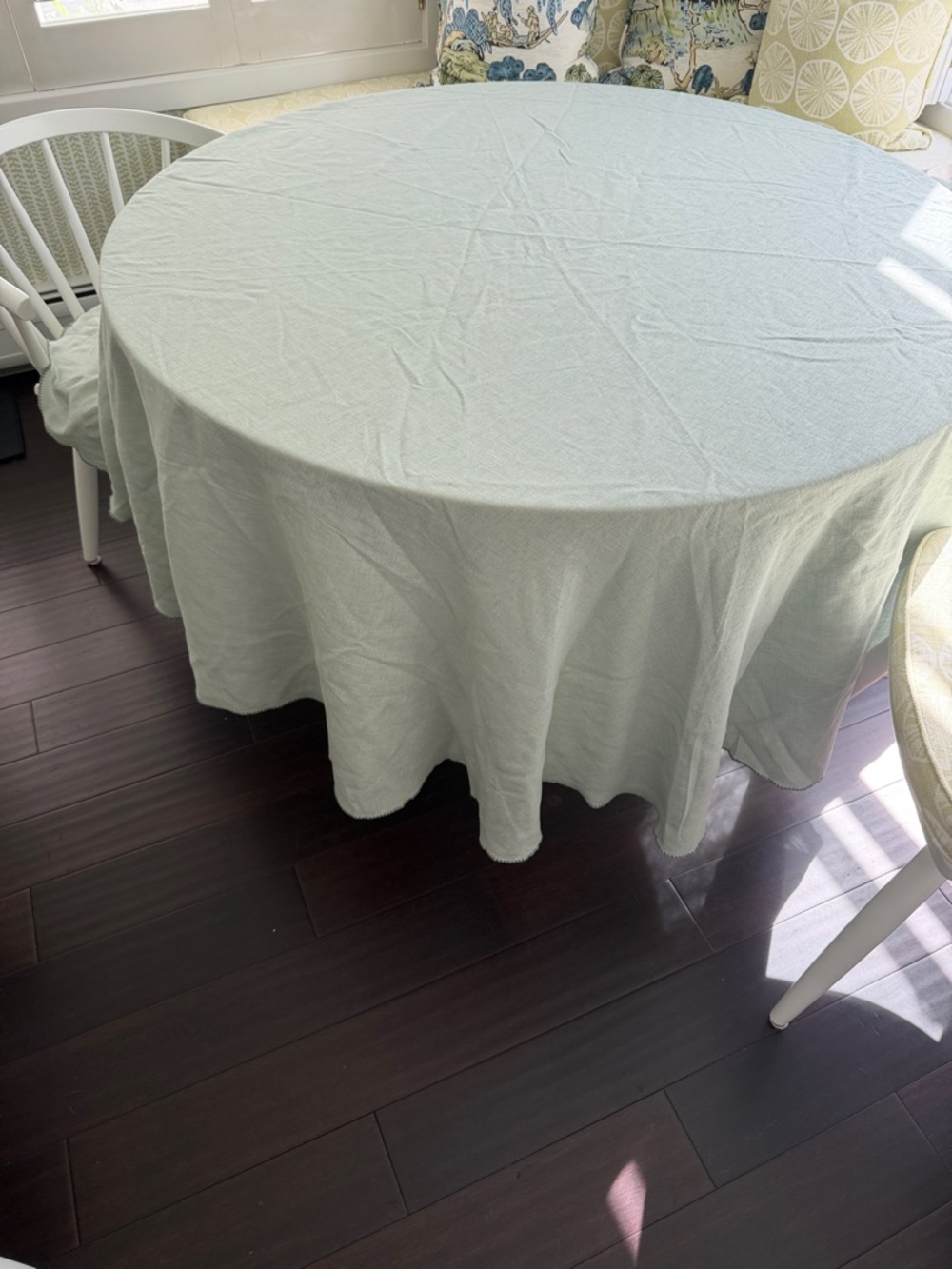 Matouk Tablecloth - Picture 2 of 3